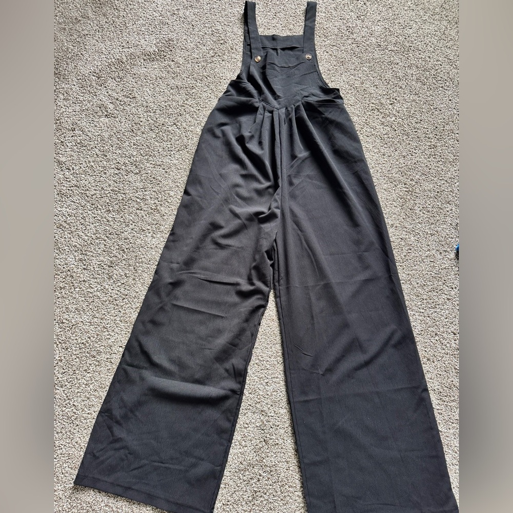 Amazon Black Wide-Leg Jumpsuit with Cross-Back Straps - Picture 5 of 6